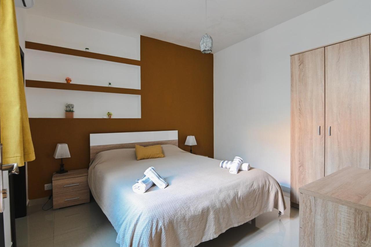 Anici Crt Penthouse 4 - With Private Rooftop Pool ビクトリア エクステリア 写真