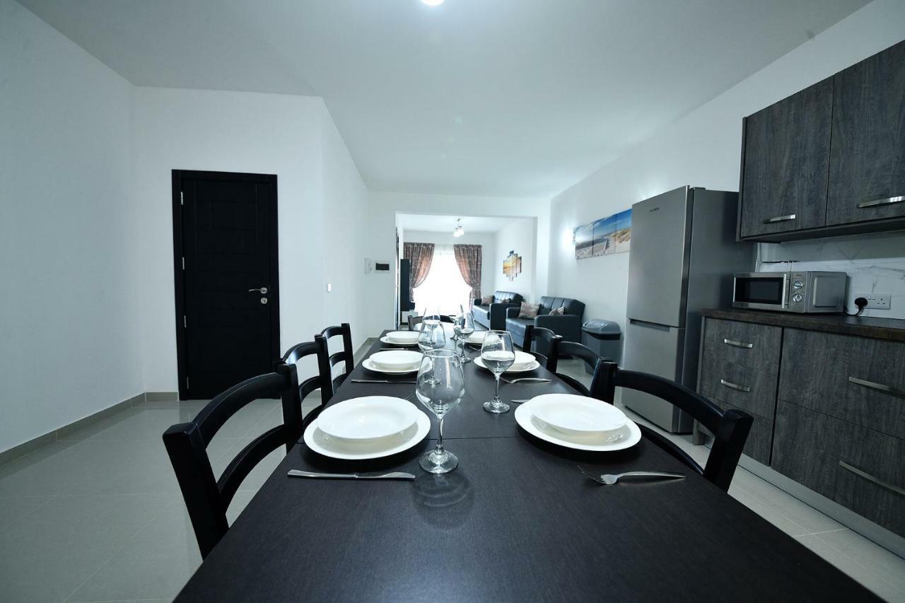 Anici Crt Penthouse 4 - With Private Rooftop Pool ビクトリア エクステリア 写真